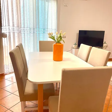 Vlora Apartment Rentals * Vlorë