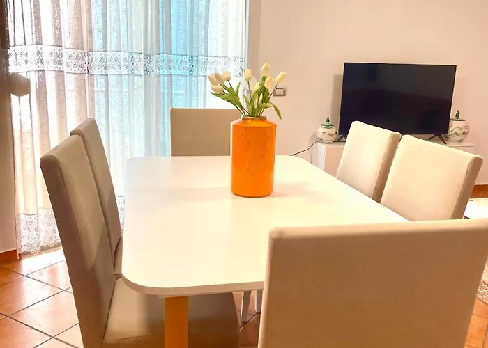 Vlora Apartment Rentals * Vlorë